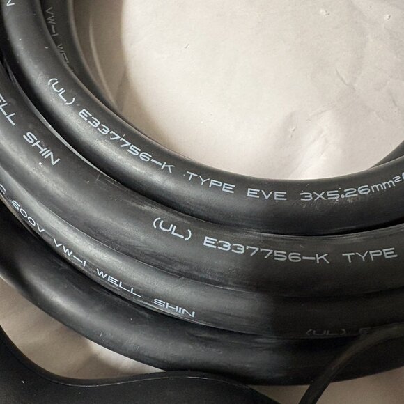 Jeep SXT-M-3800AAUUS Off-Board Power Panel Charger – Lightly Used - Picture 7 of 9